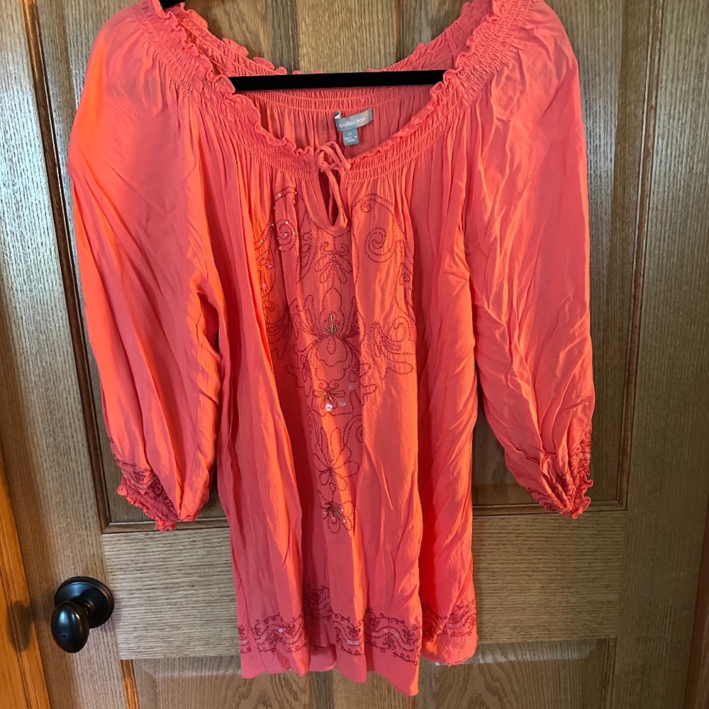 NY Collection Peasant type Blouse.  Orange w/Embroidery. Tie Front. Size XL.